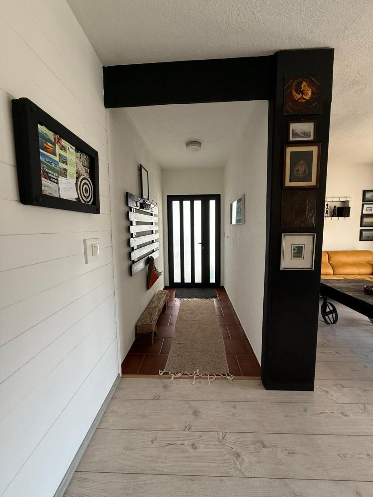 Lux Apartment Sunset Вирпазар Екстериор снимка