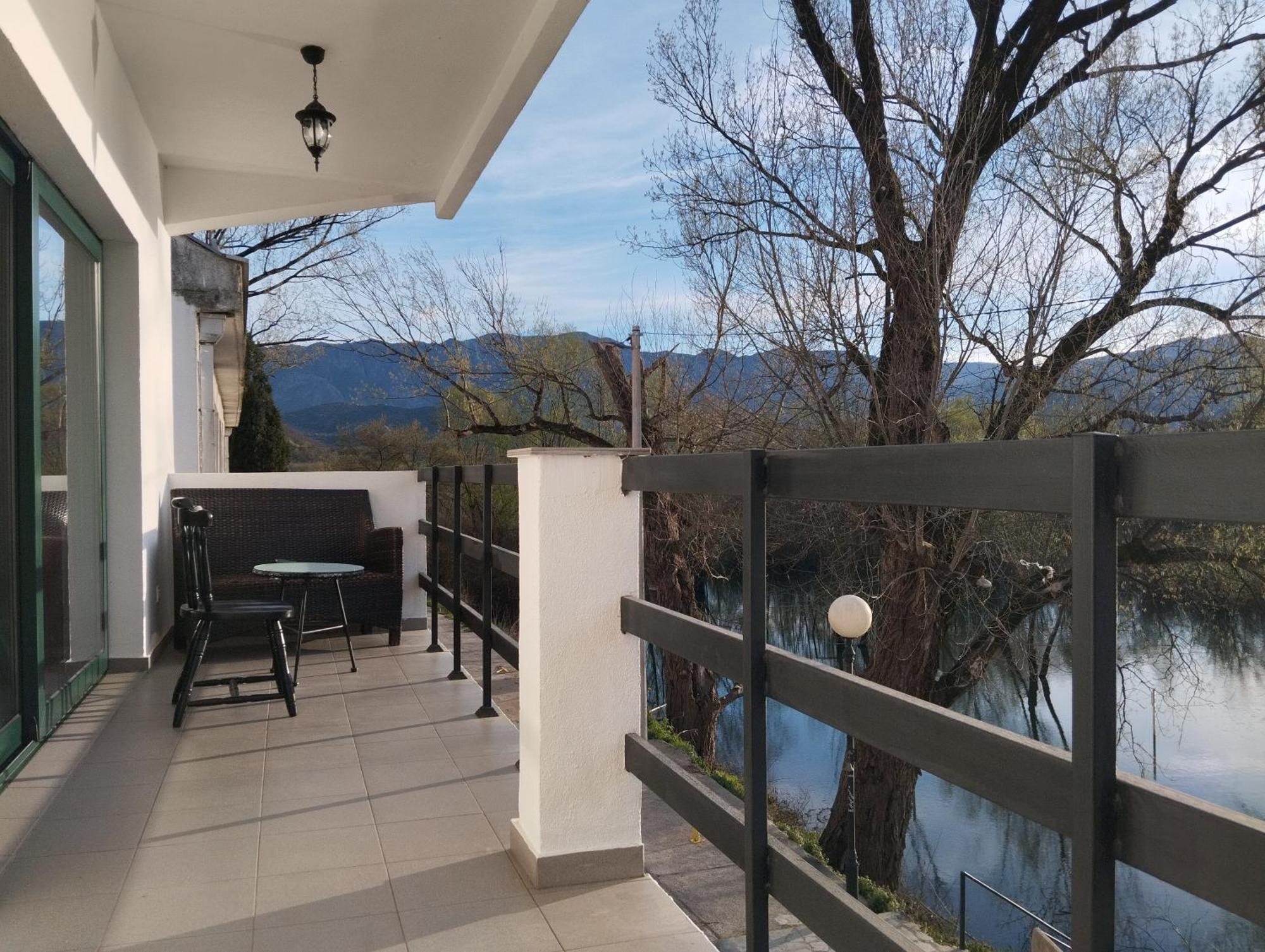 Lux Apartment Sunset Вирпазар Екстериор снимка